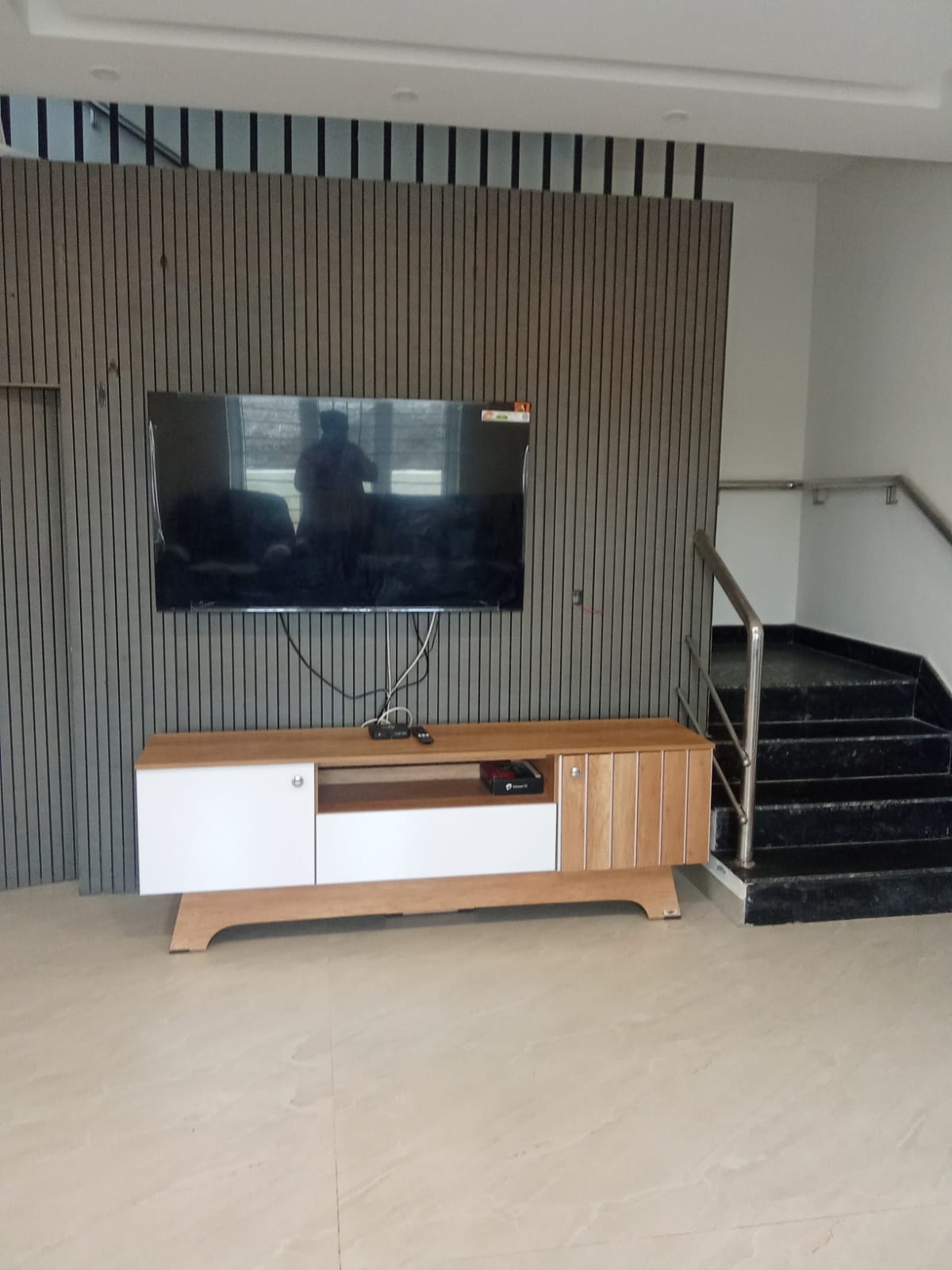 Smart TV Entertainment Lounge